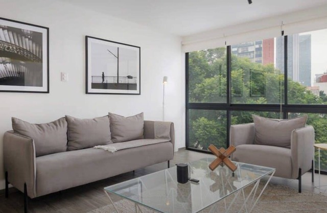 w* | Spectacular 2BR in Parque España