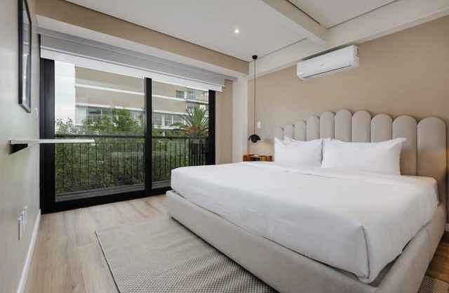 w* | Vibrant 2BR with Balcony in Condesa