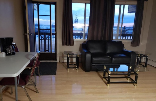 Wabamun Lake Inn