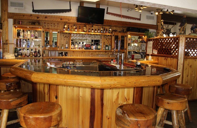 Wagon Wheel Restaurant Bar and Motel