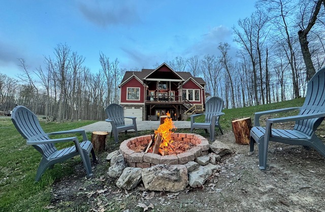 Walk 2 NRG Bridge Overlook! BoulderCave+MovieTheater+FirePit+HotTub+PoolTable!