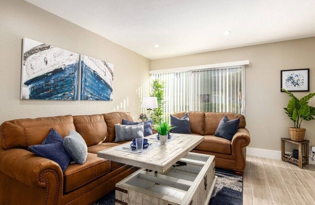 Walk 2 Old Town & Fashion Square|4 Heated Pools