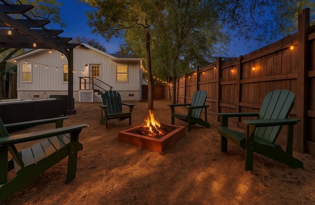 3-bedroom in SOCO, Lady Bird, Downtown, Walkable !