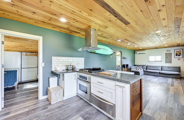 Walk to Beach: Creek-front Sekiu Home w/ Fire Pit!