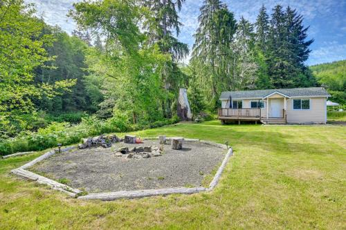 Walk to Beach Creek-Front Sekiu Home with Fire Pit!