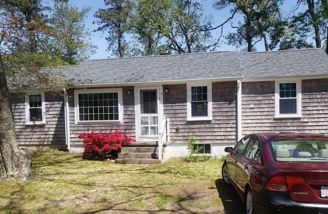 Gehen Sie vom ruhigen Cape Cottage zum Strand