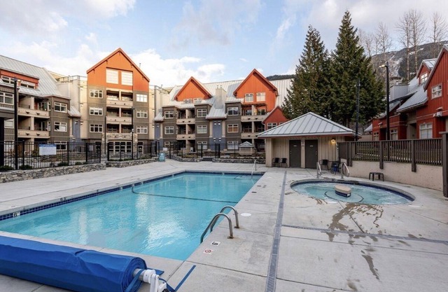 Ski-in/out 1-bedroom condo with private patio