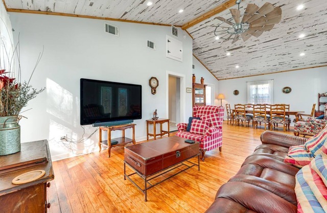 Walk to Dtwn Shops & BBQ: Home w/ Fenced Yard!