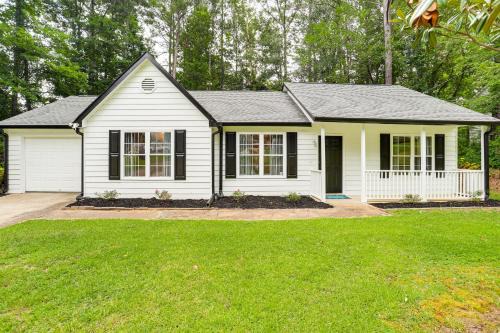 Walk to Dtwn Woodstock Modern Home with Patio!