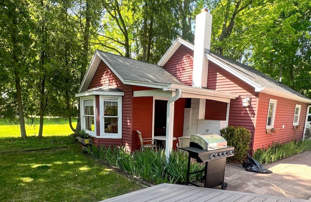 Walk to everything from this 1 Bedroom Beach House
