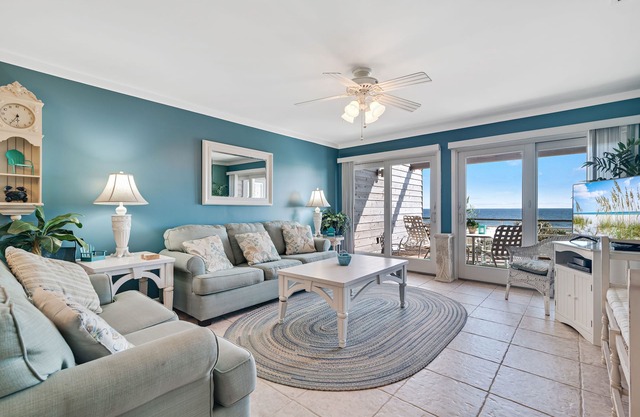 Walk to FloraBama | Beachfront | 2 Pools, 2 Boat Docks w/Slips | My Beach Getaways