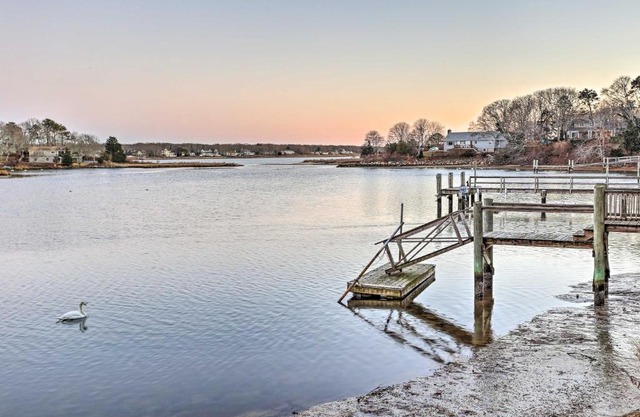 Walk to Great Pond Spacious East Falmouth Home
