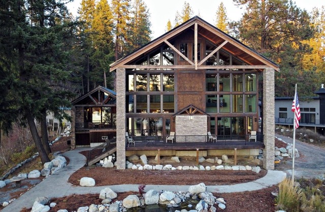 Walk to Lake, Boat Slip, Kayak, Event-Ready & More
