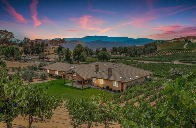 Gehentfernung zum Weingut Leoness! 5 Minuten oder weniger von allen Temecula Weingütern