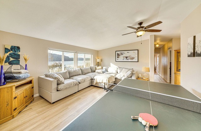 Walk to Marina: Harrison Cabin w/ Lake View!