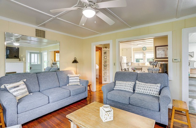 Walk to Private Beach: Lake Erie Retreat w/Yard!