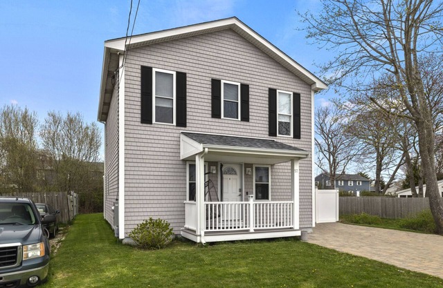 Walk to Scarborough Beach!! Great outdoor space, 2 bed&2 bath!
