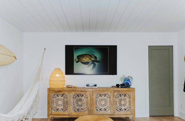 Walk to the Beach! Boho-Inspired 2BR Jupiter Loft w Private Outdoor Space