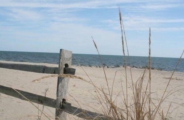 Spazieren Sie von diesem charmanten Haus im schönen West Harwich zum Strand