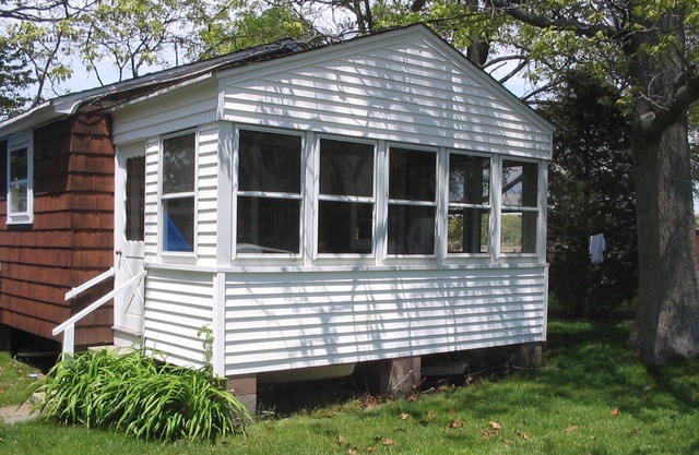 Walk to the beach from this Beach Cottage Rental