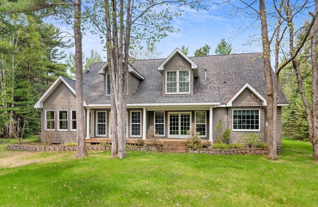 Gehen Sie zum See, Strand, Indoor-Wasserpark und der Innenstadt.