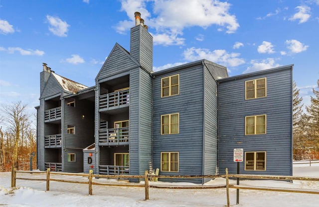 Walk to the lift at Timberline Mt. Welcome to Slope Side Delight!