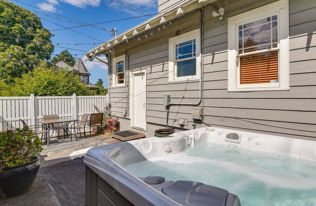 Walk to Williams District: Home w/ Hot Tub & Patio