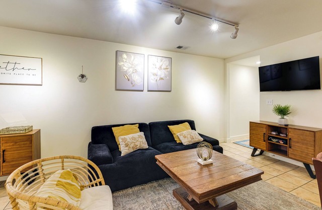 Walkable Condo in Petworth w/Private Patio!