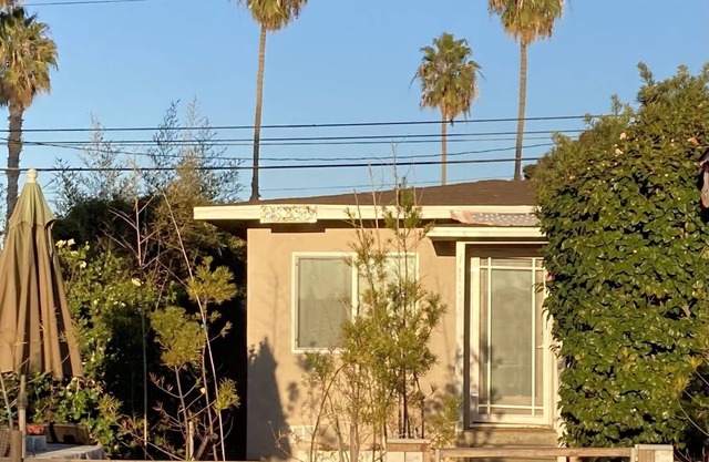 Walkable - So Oceanside Gem