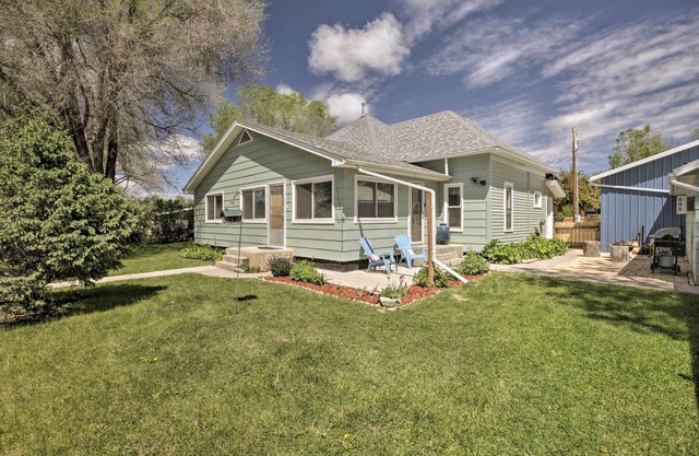 Walkable Ten Sleep House w/ Patio & Sunroom!