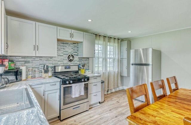 Walkable to RIT/Comfortable Stay near university