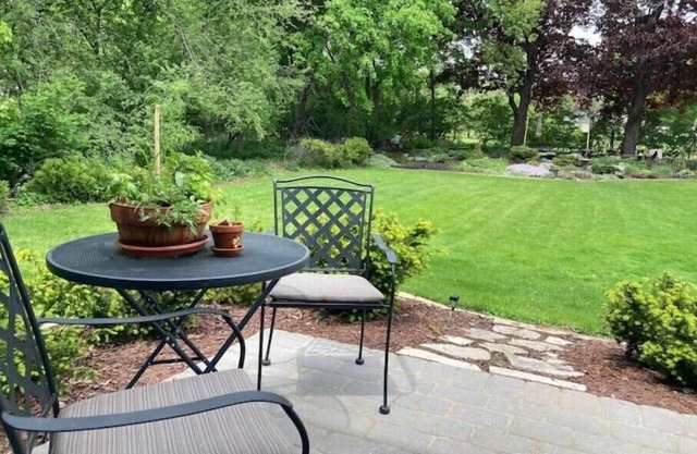 Walking Distance to Downtown and Waterfront - Cozy Studio Apartment