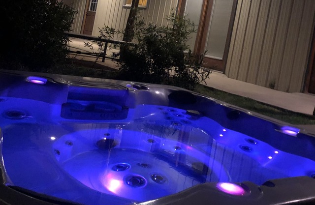 Wallace Ranch w / Arena, Korallen, Feuerstelle, Pool-Billard, Außendusche und Whirlpool!