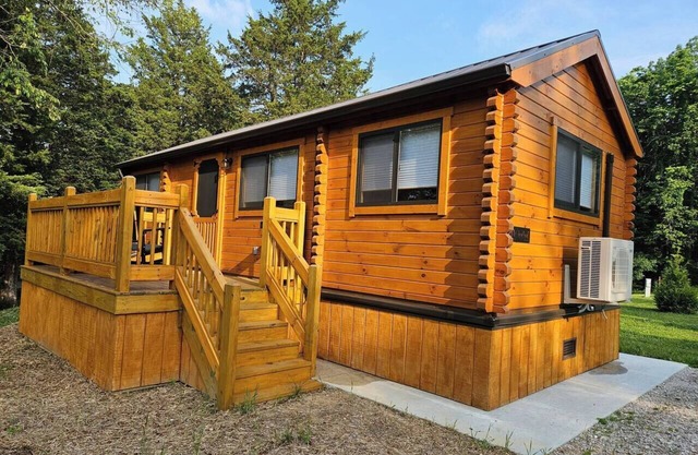Walnut Cabin at Lost Trails