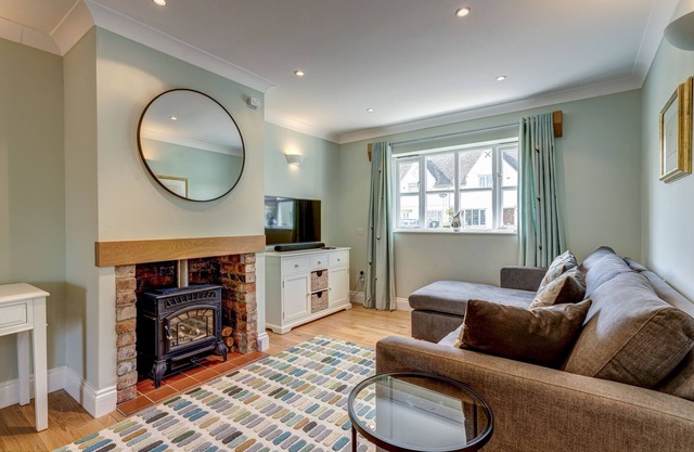 Walnut Cottage | Evenley Holiday Let | 2 Beds & Sleeps 4