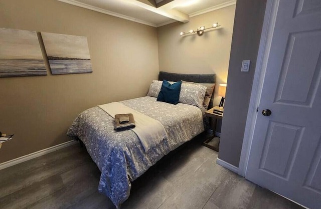 Warm 2BR Oasis near Ottawa River & Tourist Spots!