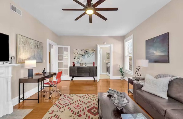 Warm and Spacious 2 Bedroom near Eden Park