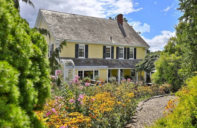 Warm Brook Farm+Entertainers Paradise+Hot Tub+Close To Everything+Dogs Welcome