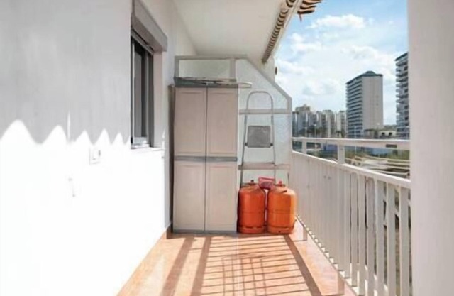 Warm coastal accommodation in El Puig