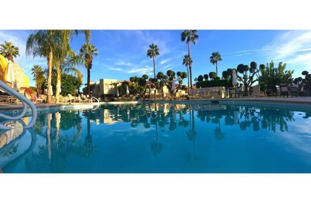 Warm Living in Palm Springs