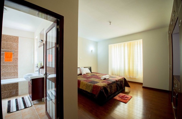 Warm möbliertes Apartment in den grünen Vororten von Loresho in Nairobi, Kenia