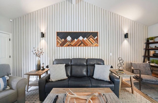 Wasatch Bungalow: 2-Bedroom with Free Parking and BBQ Grill