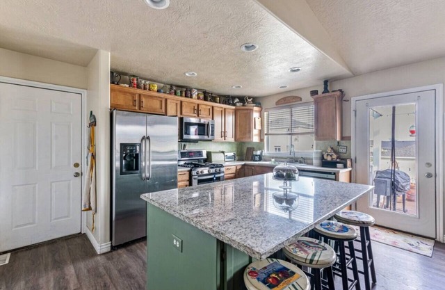 Wasatch Retreat | Patio | Dedicated Workspace