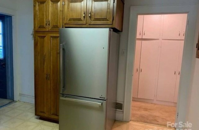 Washer/Dryer, Smart TV, Desk, Internet, Yard, Driveway parking, Sidewalks & more
