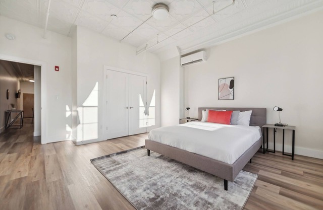 Washington Lofts 304 Spacious 1 Bedroom 1 Bath