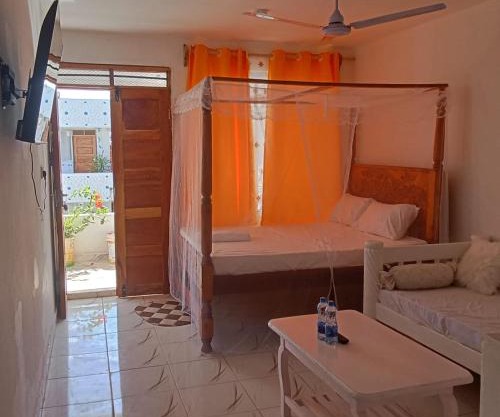 Watamu Plaza Studio 3