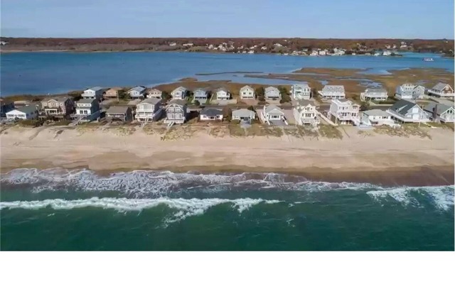 Watch Hill/Misquamicut/Weekapaug Renovated w Views, AC, Beach, WIFI, Memories!