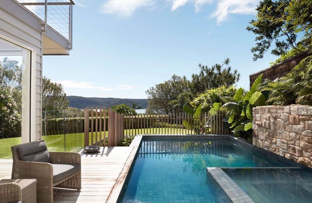 WASSER UND WELLEN - Palm Beach, NSW