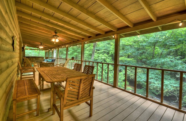 FREE Activities EVERYDAY of your Stay**Includes Whitewater Rafting & Ziplining