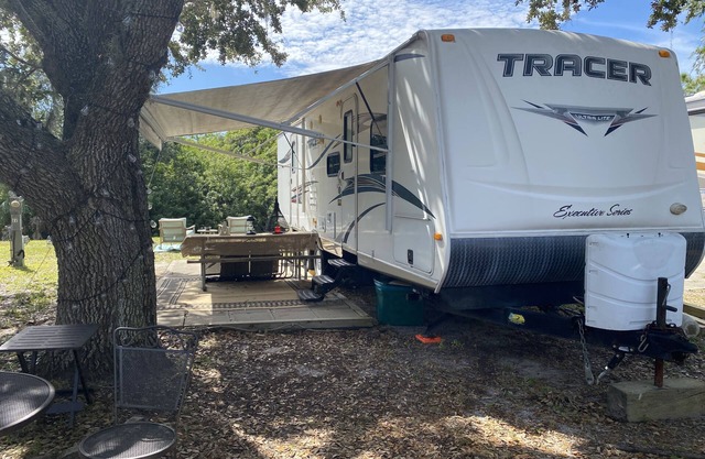 Water Front Tracer RV by Glampers Camp
